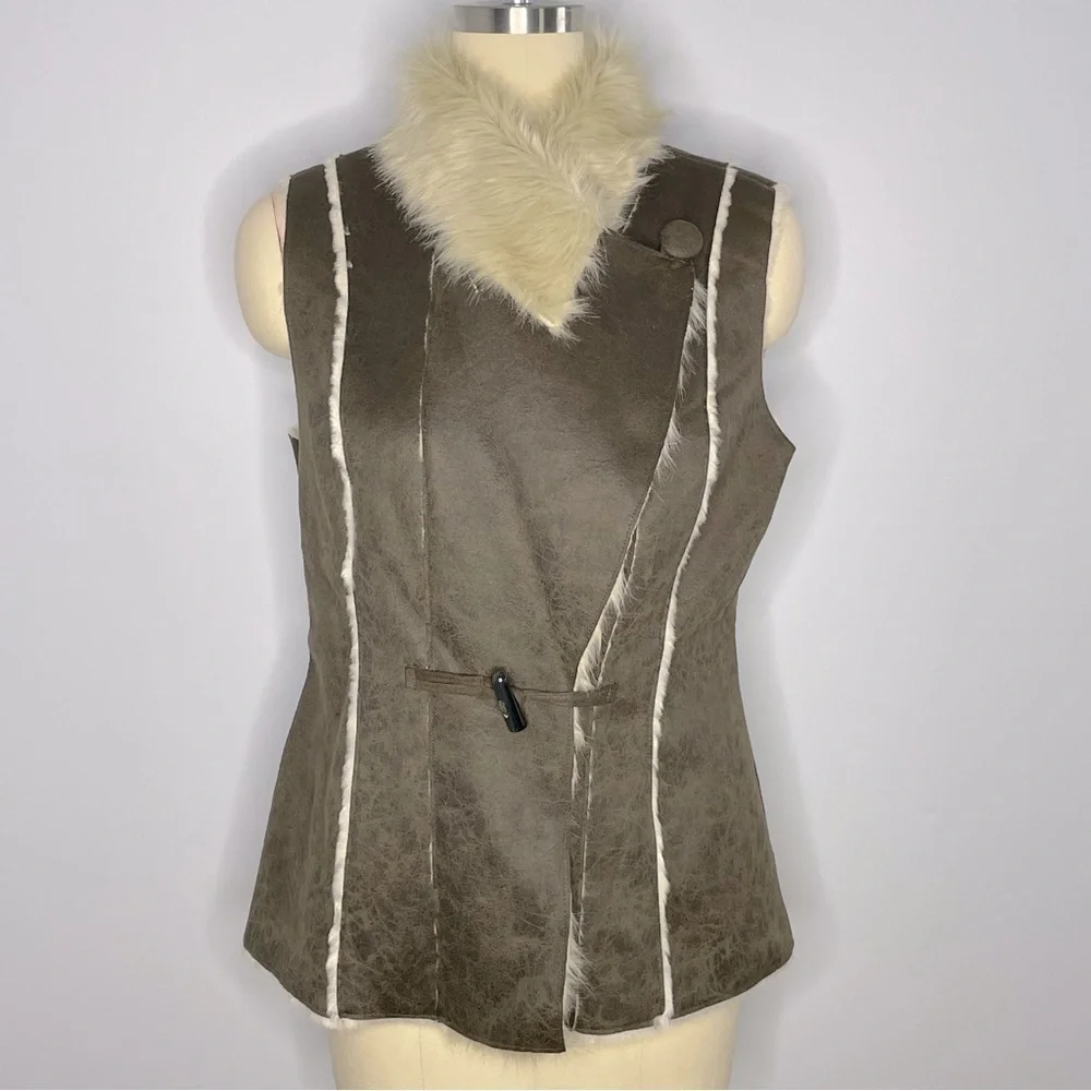 INC International Concepts love vest